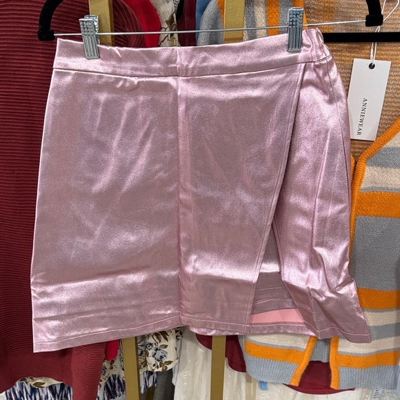 Anniewear Dresses & Skirts - ANNIEMWEAR Pink Metallic Mini Skirt